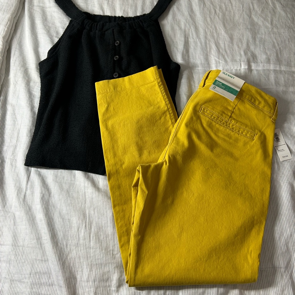 Old Navy Gold Pixie Chino Pants